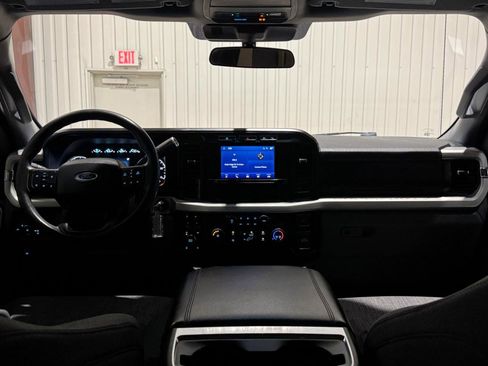 Used 2024 Ford F250 XLT AWD/4WD image 19