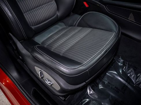 Used 2023 Porsche Macan T image 34