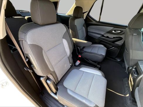 Used 2019 Chevrolet Traverse LT FWD image 19