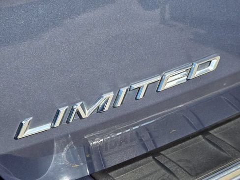 Used 2021 Ford Explorer Limited w/ Equipment Group 301A RWD image 15