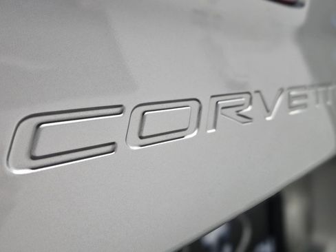 Used 2002 Chevrolet Corvette Coupe w/ Preferred Equipment Group2 image 28