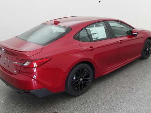 New 2026 Toyota Camry SE FWD image 9