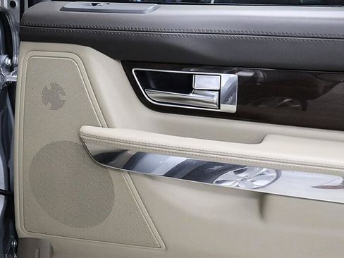 Used 2013 Land Rover Range Rover Sport HSE LUX image 18