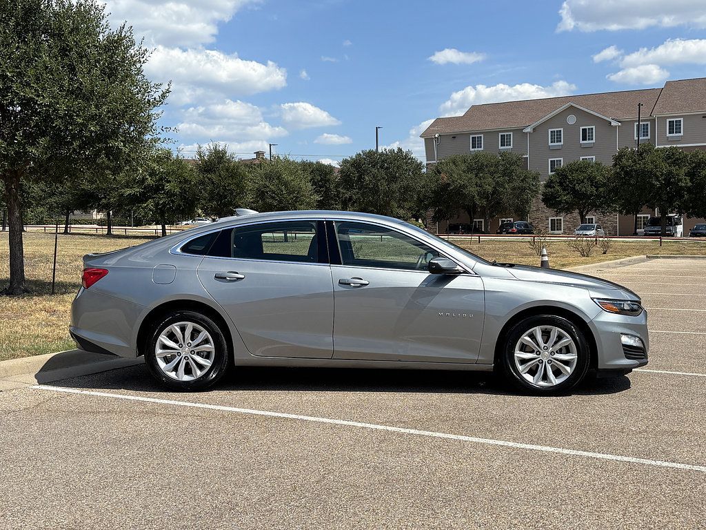 Used 2025 Chevrolet Malibu LT FWD image 6