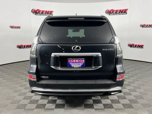 Used 2023 Lexus GX 460 Premium w/ Accessory Package AWD/4WD image 7