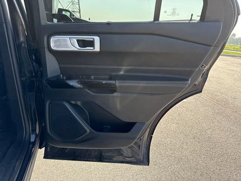 Used 2023 Ford Explorer ST w/ Equipment Group 401A AWD/4WD image 17