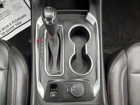 Used 2019 Chevrolet Traverse LT w/ LT Premium Package image 25