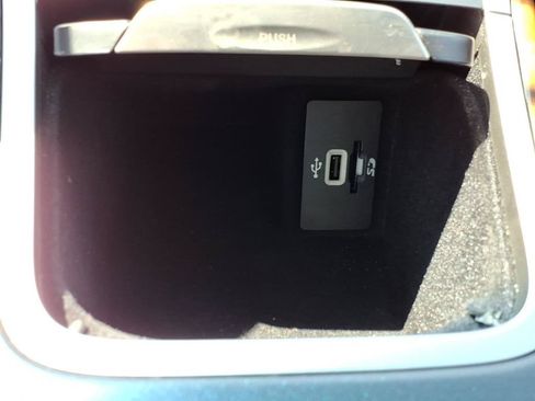 Used 2016 Lincoln MKX Select w/ Climate Package AWD/4WD image 17