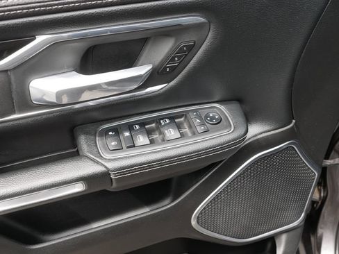 Used 2019 RAM 1500 Laramie w/ Sport Appearance Package AWD/4WD image 14