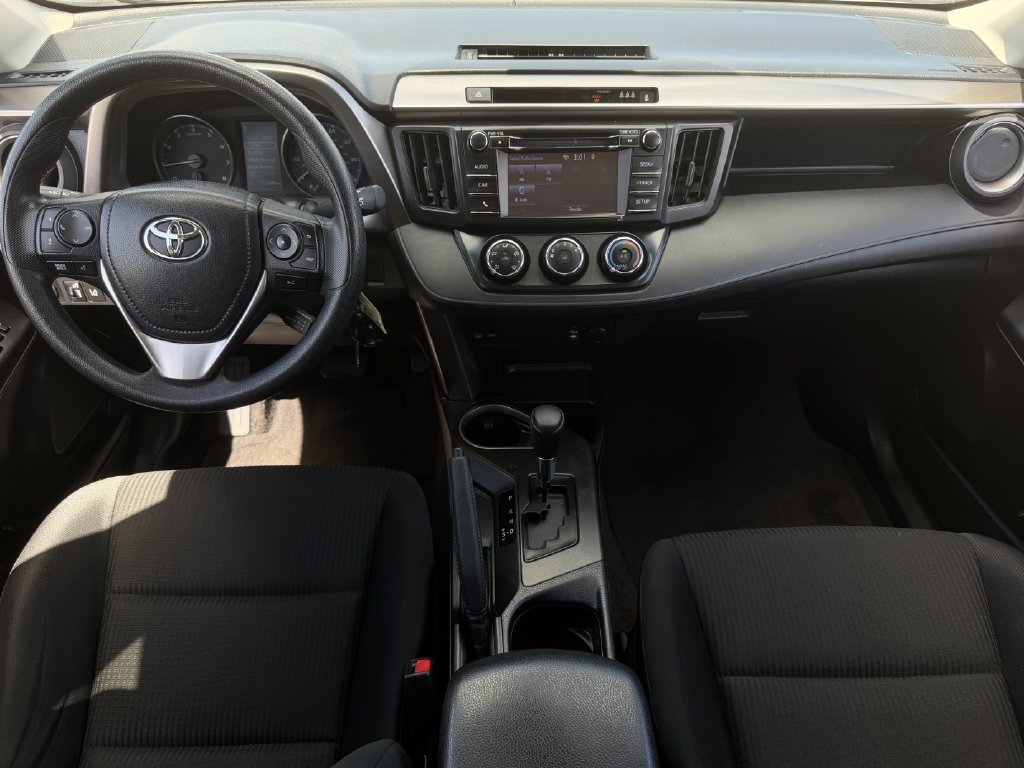 Used 2017 Toyota RAV4 LE FWD image 11