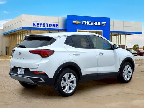 Used 2025 Buick Encore GX Preferred AWD/4WD image 7