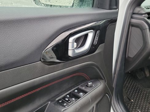 Used 2024 Jeep Compass Trailhawk w/ Trailhawk Elite Group image 7