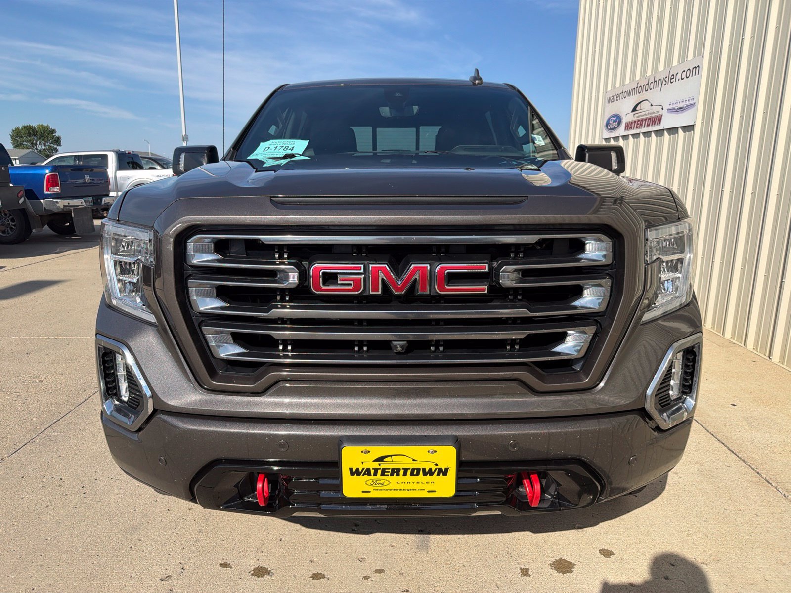 Used 2020 GMC Sierra 1500 AT4 w/ AT4 Premium Package AWD/4WD image 3