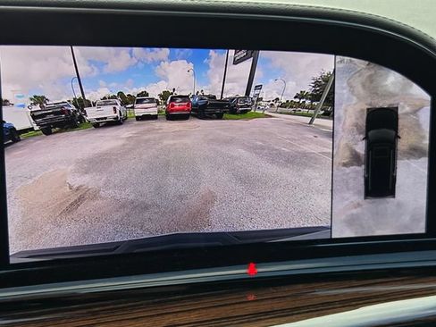 Used 2023 Cadillac Escalade ESV Premium Luxury RWD image 19