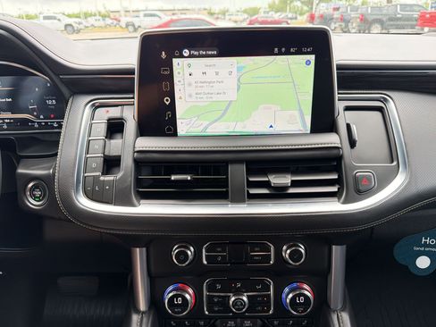 Used 2023 GMC Yukon SLT w/ SLT Luxury Package image 29