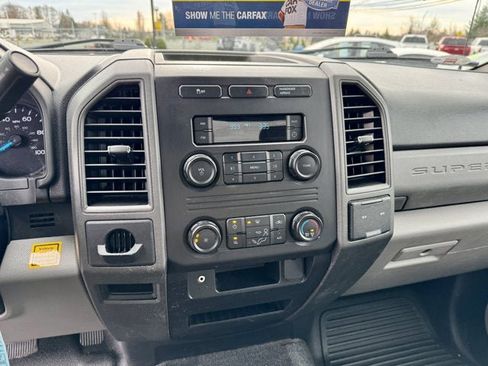 Used 2018 Ford F250 XL w/ Power Equipment Group image 14
