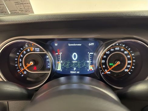 Used 2021 Jeep Gladiator Sport AWD/4WD image 14