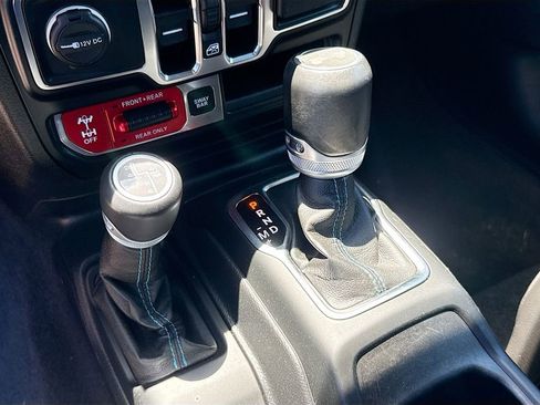 Used 2021 Jeep Wrangler Unlimited Rubicon 4xe w/ Cold Weather Group image 18