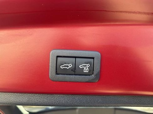 Used 2024 Toyota Corolla Cross XSE image 23