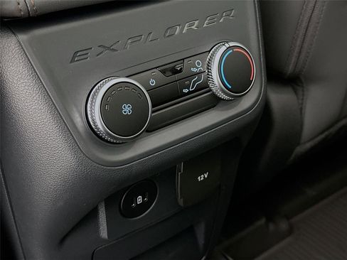 New 2026 Ford Explorer Active w/ Active Comfort Package image 34