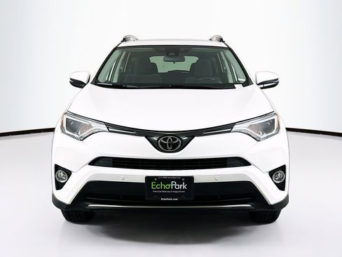 Used 2017 Toyota RAV4 XLE FWD image 2