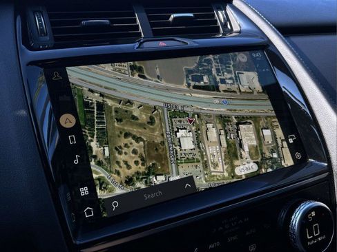 Used 2024 Jaguar E-PACE R-Dynamic SE image 27