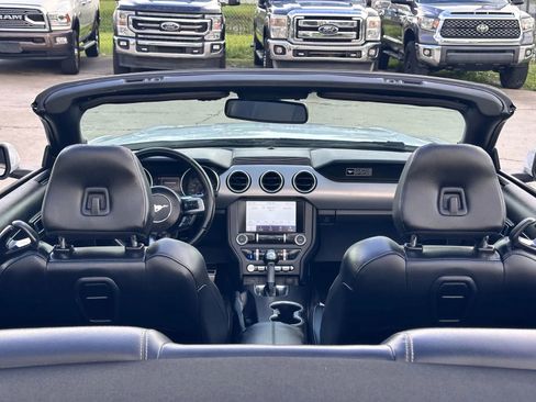 Used 2020 Ford Mustang Premium image 15