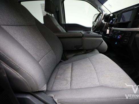 Used 2024 Ford F250 XL w/ XL Chrome Package image 11