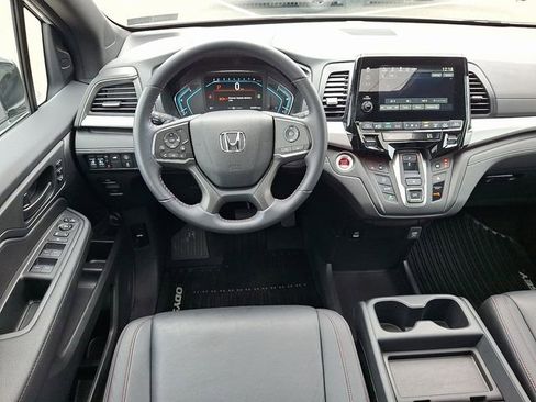 Certified 2023 Honda Odyssey Sport image 8