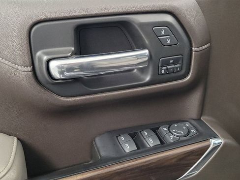 Used 2019 GMC Sierra 1500 SLT w/ SLT Premium Plus Package AWD/4WD image 27