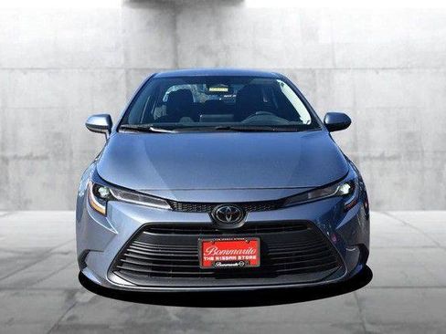 Used 2024 Toyota Corolla LE image 4