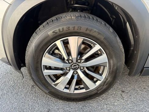 Used 2023 Nissan Pathfinder SL FWD image 13