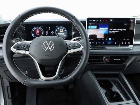New 2026 Volkswagen Tiguan SE image 20