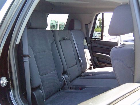 Used 2019 Chevrolet Tahoe LS RWD image 13