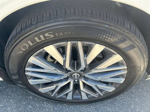 Used 2025 Nissan Altima 2.5 SV FWD image 30