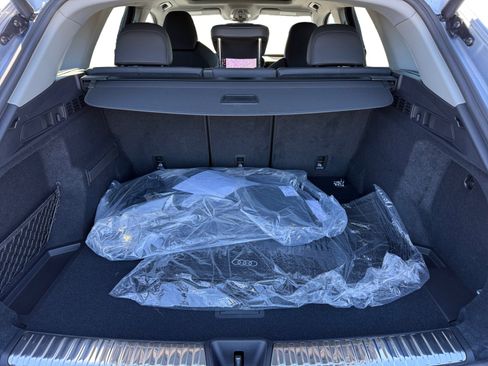 New 2025 Audi Q5 Premium Plus image 17