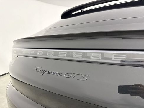 Certified 2023 Porsche Cayenne GTS AWD/4WD image 18