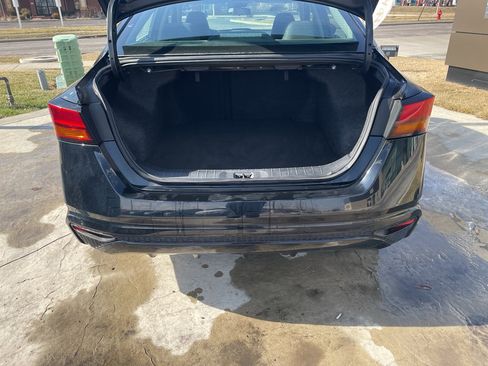 Used 2024 Nissan Altima 2.5 SV image 9