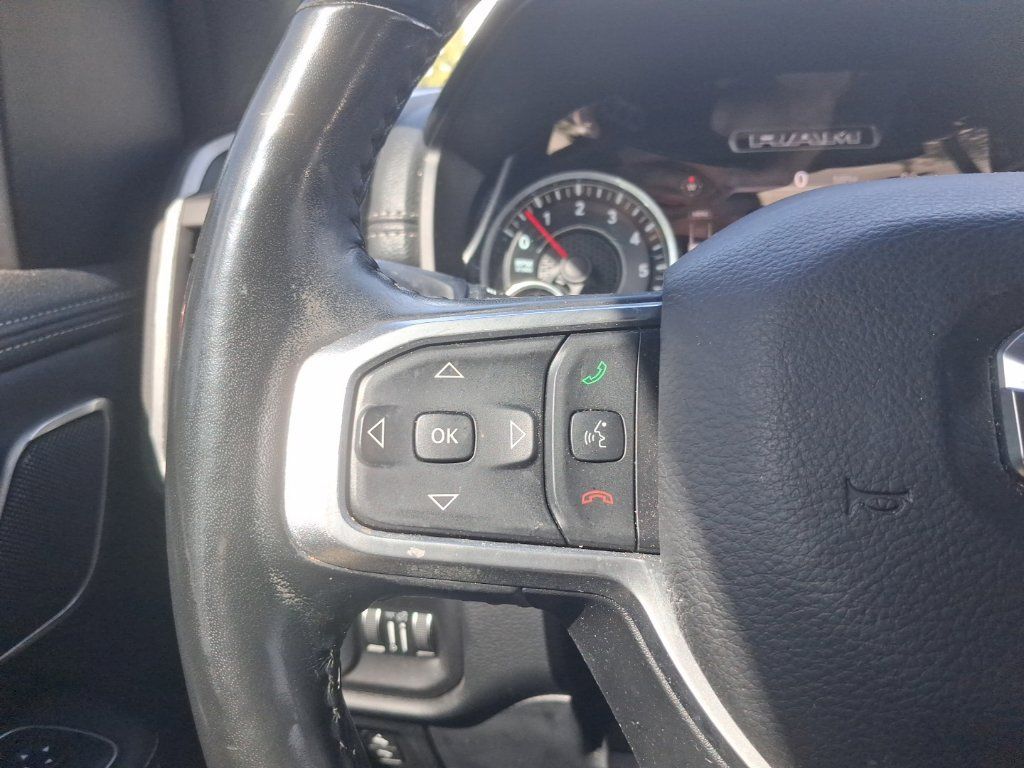 Used 2020 RAM 1500 Laramie AWD/4WD image 32