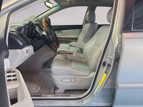 Used 2004 Lexus RX 330 w/ Premium Plus Pkg FWD image 11