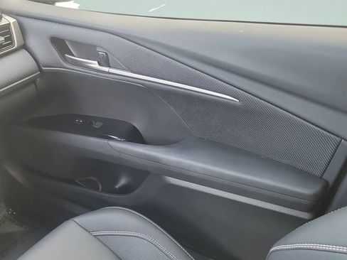 Used 2026 Toyota Camry SE FWD image 13