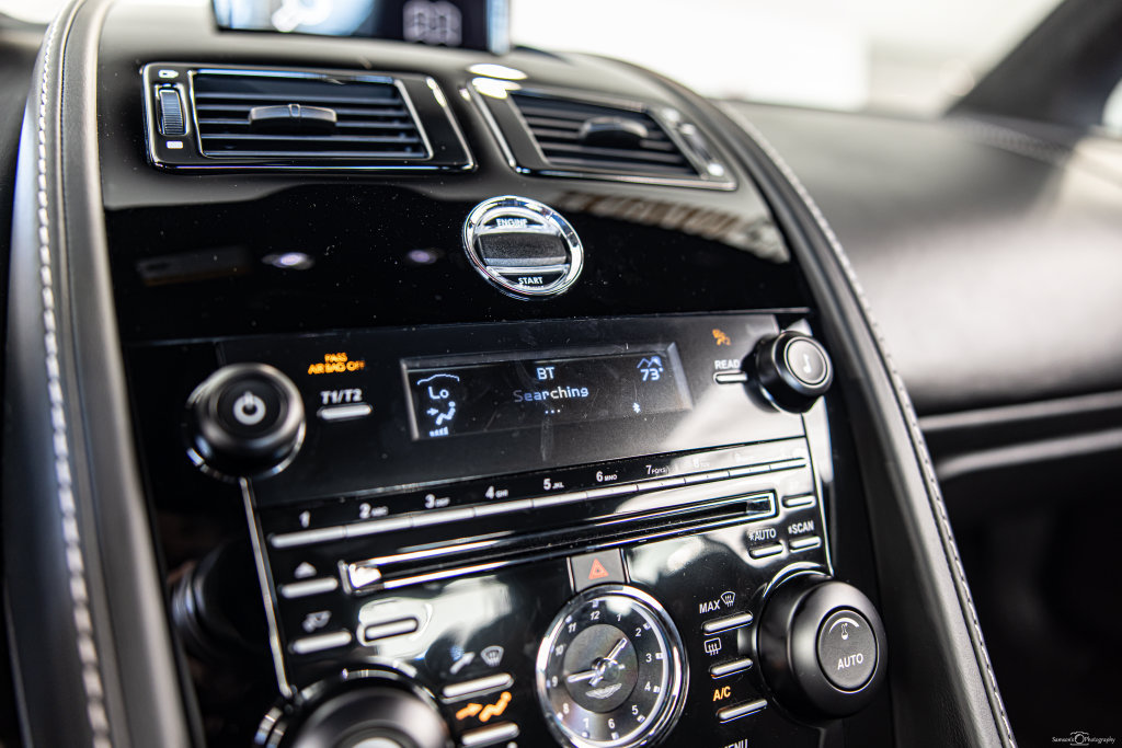 Used 2015 Aston Martin V8 Vantage GT RWD image 32