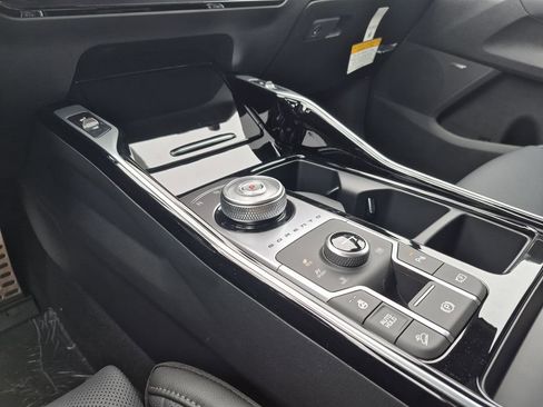 New 2026 Kia Sorento SX Prestige AWD/4WD image 9