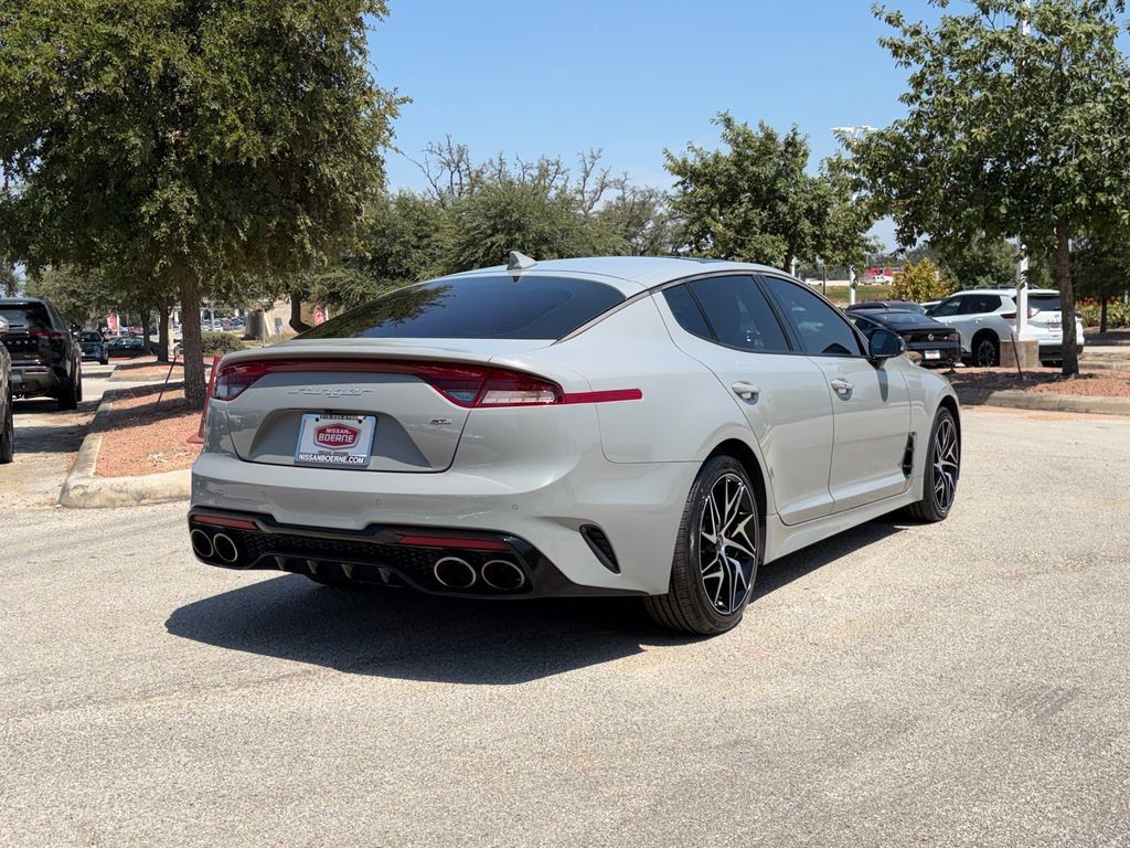Used 2023 Kia Stinger GT-Line w/ Sun & Sound Package AWD/4WD image 5