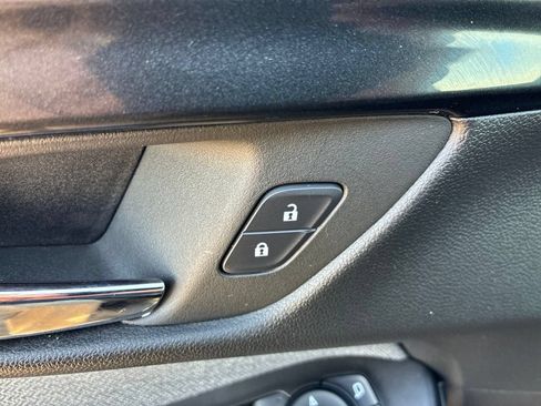 Used 2025 Chevrolet TrailBlazer LT AWD/4WD image 6
