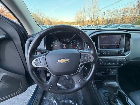 Used 2019 Chevrolet Colorado Z71 AWD/4WD image 16