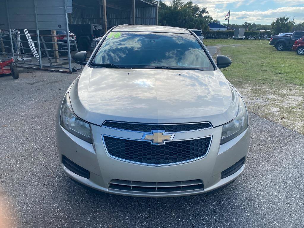 Used 2014 Chevrolet Cruze LS FWD image 3