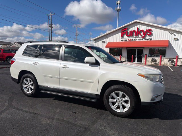 Used 2012 Toyota Highlander FWD w/ Tech Pkg image 1