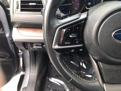 Used 2018 Subaru Outback 2.5i Limited AWD/4WD image 15