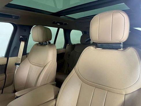 New 2026 Land Rover Range Rover SE AWD/4WD image 5